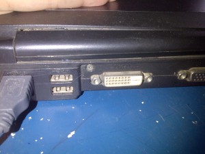 Port USB pada ASUS A6J